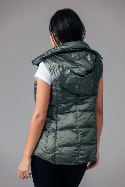 Jacklyn's Fashions Women's Metallic Puffer Vest