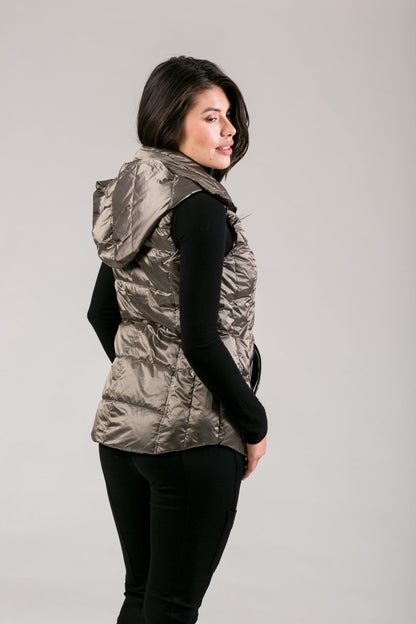 Jacklyn's Fashions Women's Metallic Puffer Vest